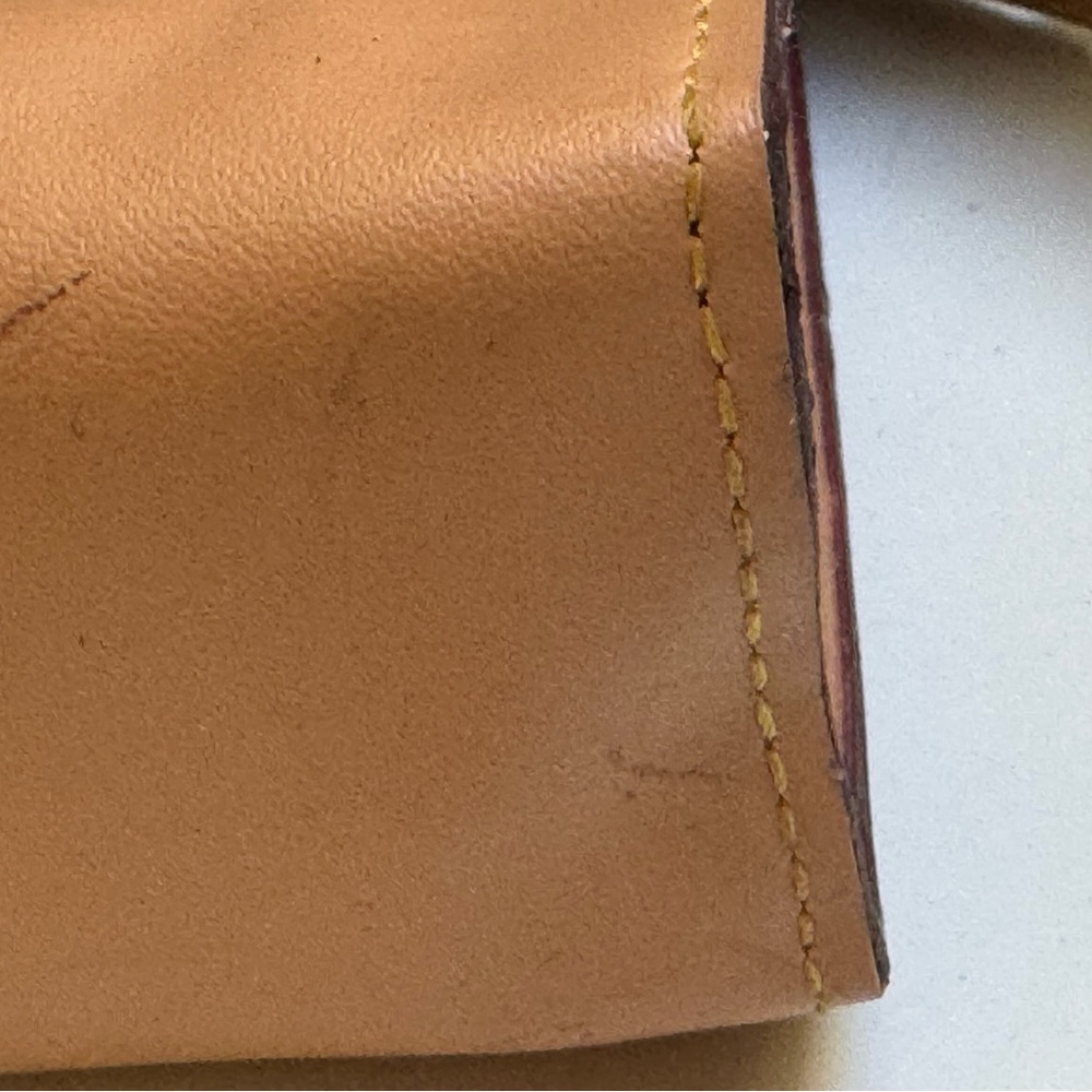 Louis Vuitton genuine vintage 80’s Tan Leather Pochette Makeup cosmetic pouch - Picture 8 of 14